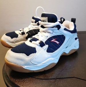 Vintage Brooks Sneakers Size 8 US (26 cm)